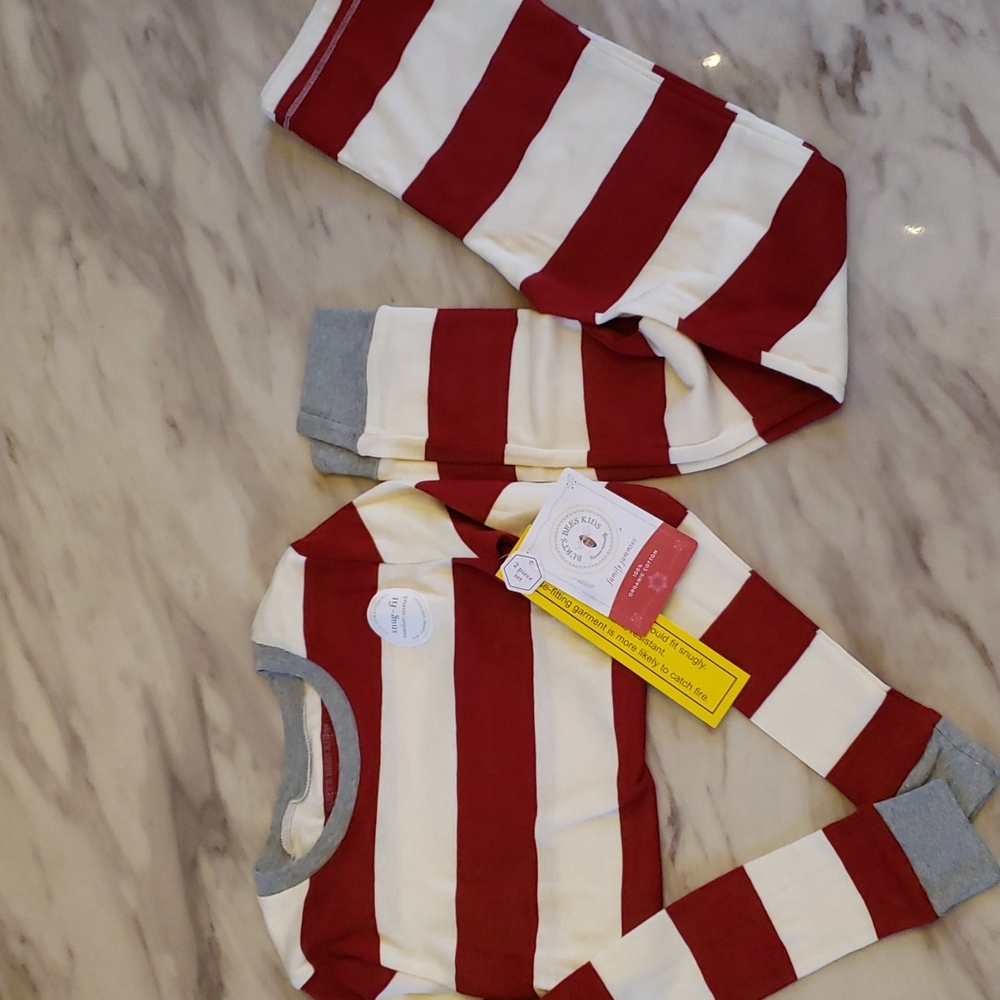 Burt's Bees kids holiday pajamas red rugby stripe M NWT